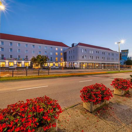 Hotel Gromada Arka Lux Koszalin Esterno foto