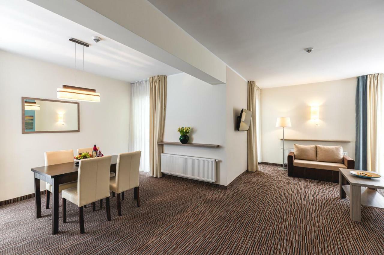 Hotel Gromada Arka Lux Koszalin Esterno foto